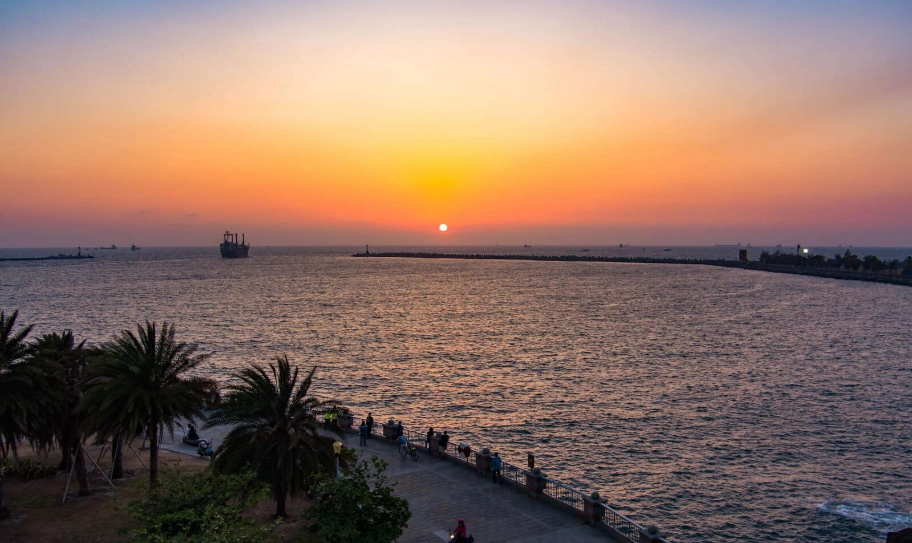 西子灣夕陽時間
