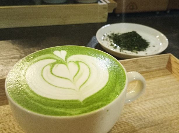 自製抹茶拿鐵 自製抹茶拿鐵