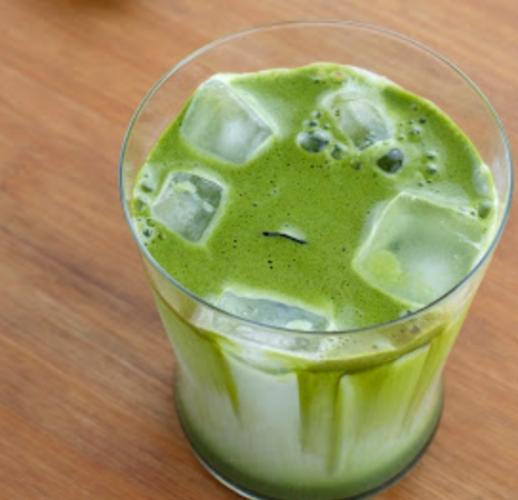 自製抹茶拿鐵 自製抹茶拿鐵