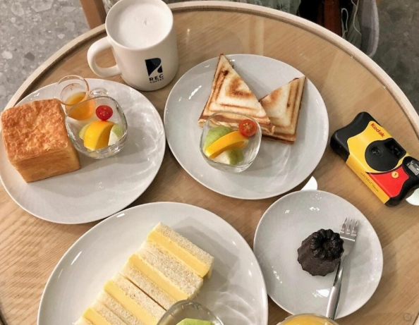 一个人吃饭国父纪念馆