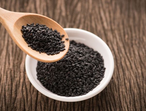 黑芝麻生食好處 黑芝麻生食好處