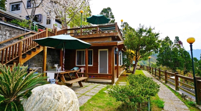 拉拉山小木屋價格